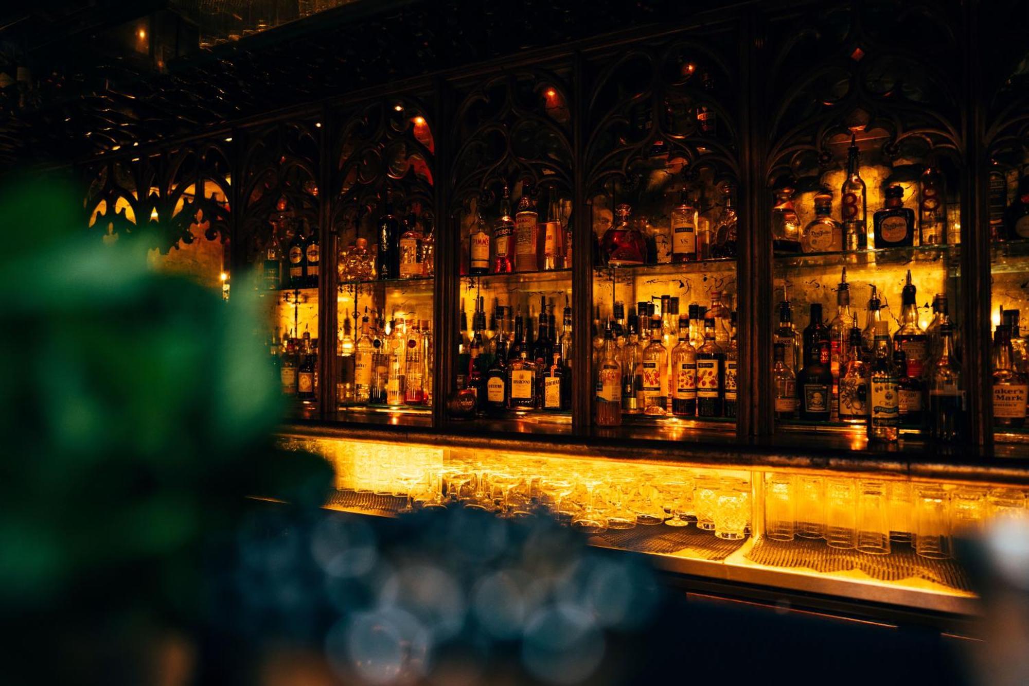 Hotel Crazy Bear Beaconsfield Esterno foto The bar at the 21 Club